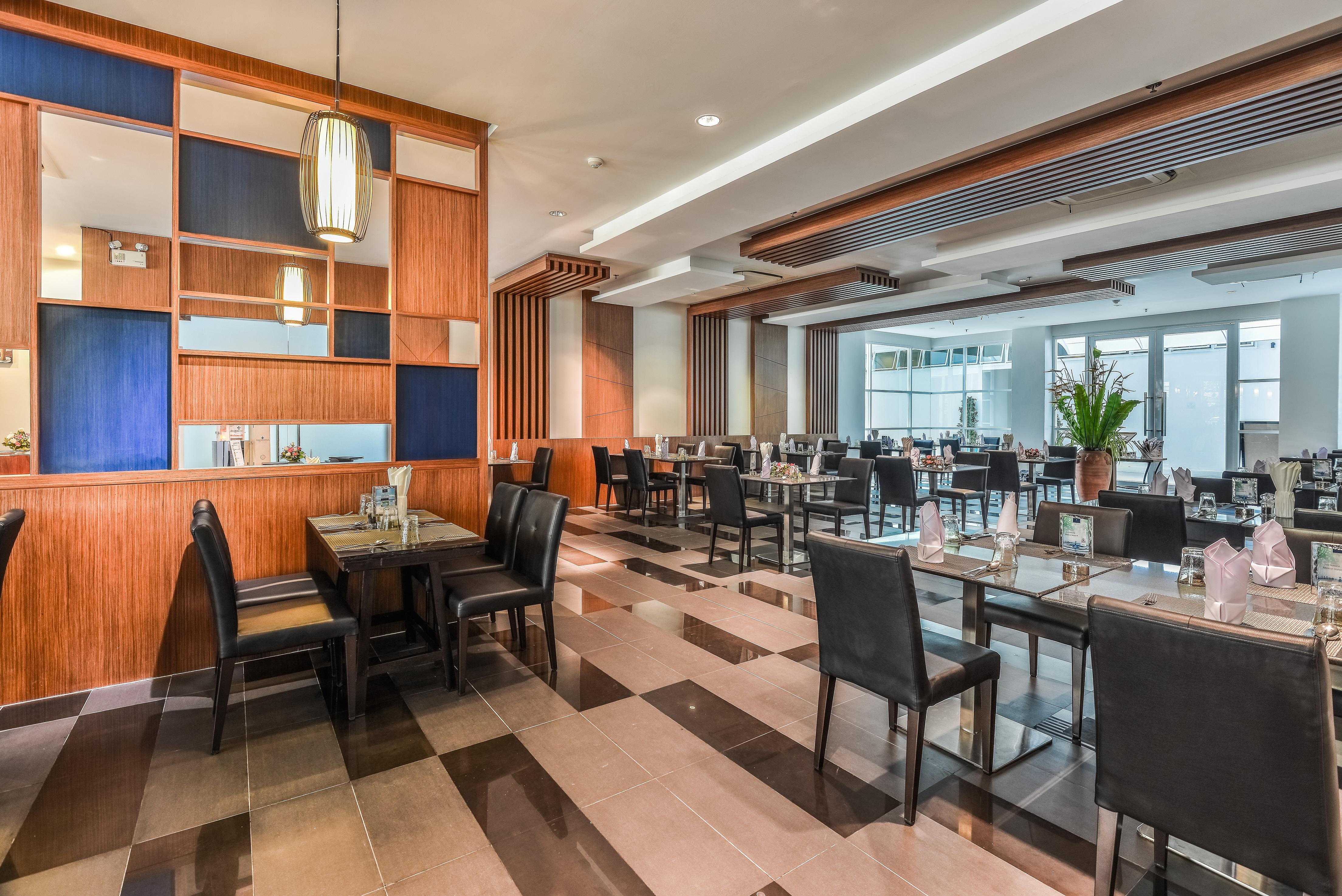 Fishermens Harbour Urban Resort - Sha Extra Plus Patong Exterior photo