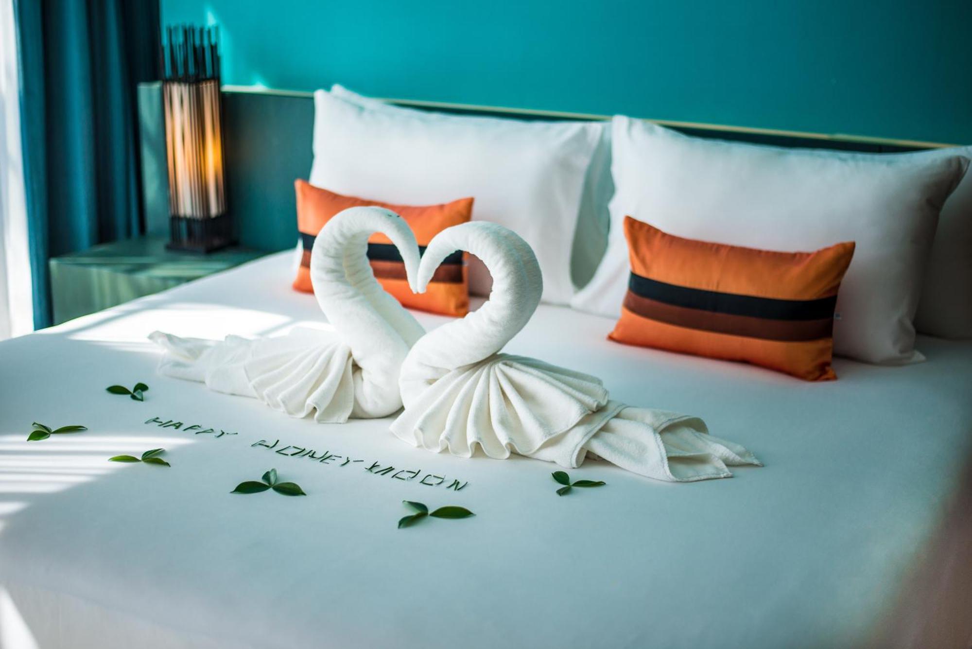 Fishermens Harbour Urban Resort - Sha Extra Plus Patong Room photo